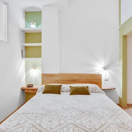 Madame Bari' Suite Apt In The Heart Of Μπάρι Εξωτερικό φωτογραφία