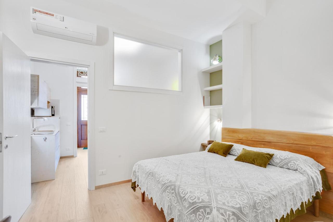 Madame Bari' Suite Apt In The Heart Of Μπάρι Εξωτερικό φωτογραφία